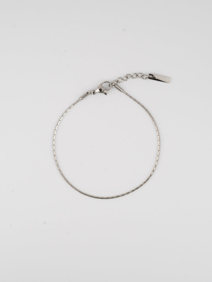 WIRE BRACELET | Silver