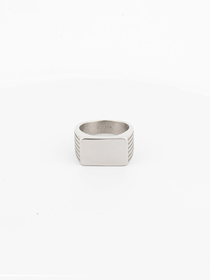 PETAR RING | Silver